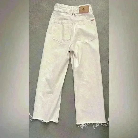 THRILLS Belle Button‎ Jean - Unbleached Size 2 - Picture 3 of 4